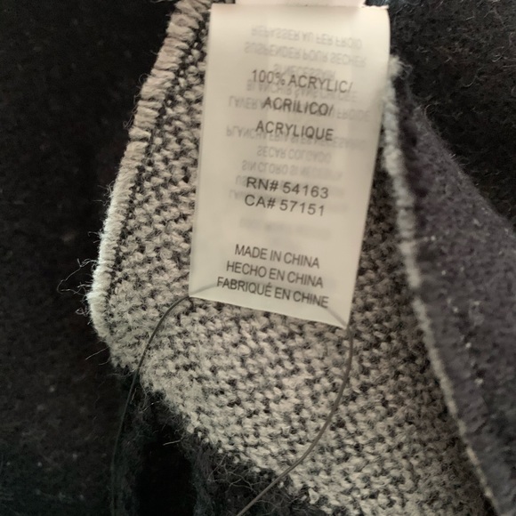 Calvin Klein Black & Gray Color Block Spellout Tassel Fringe Knit Scarf New Nwt - Picture 13 of 14